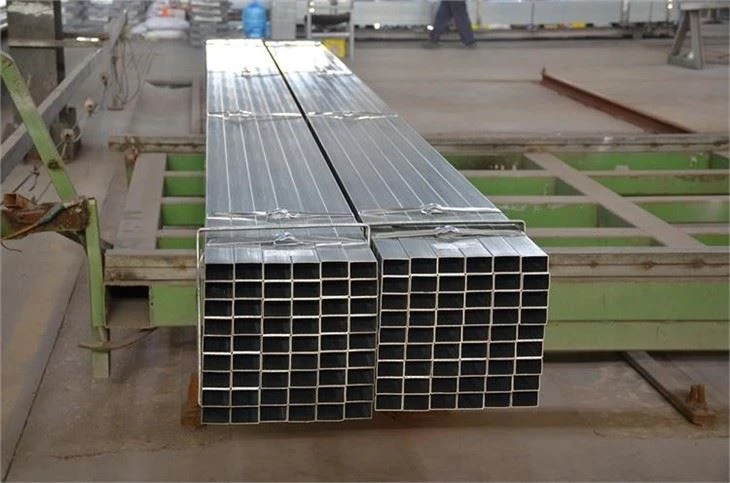 SHS galvaniseret hul sektion 20*20-200*200 mm